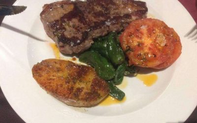 Steak grillezett zöldséggel – 1000 kalóriás fogyókúrás receptek
